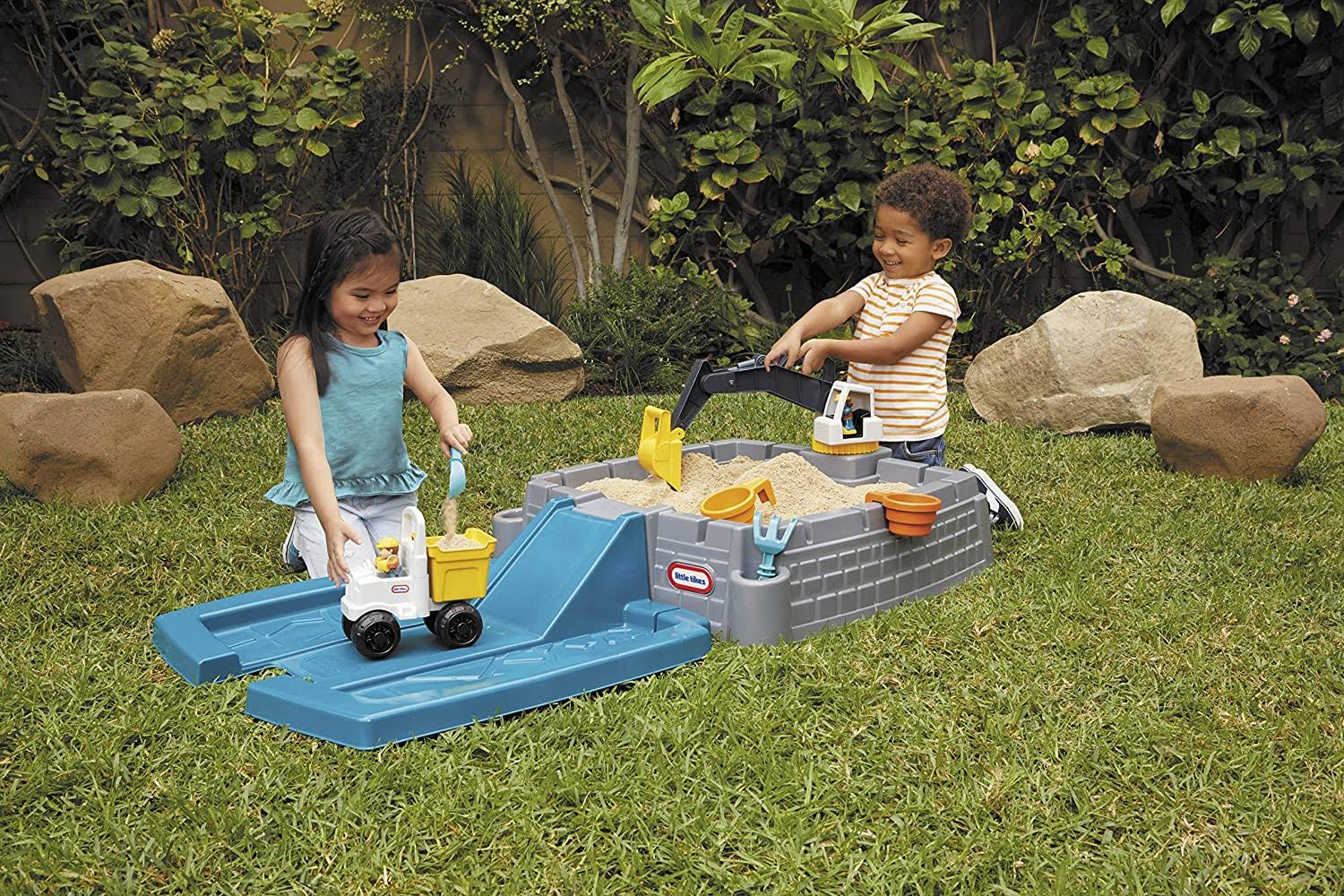 Excavator Sandbox for Kids with Lid and Play Sand Accessories R249064