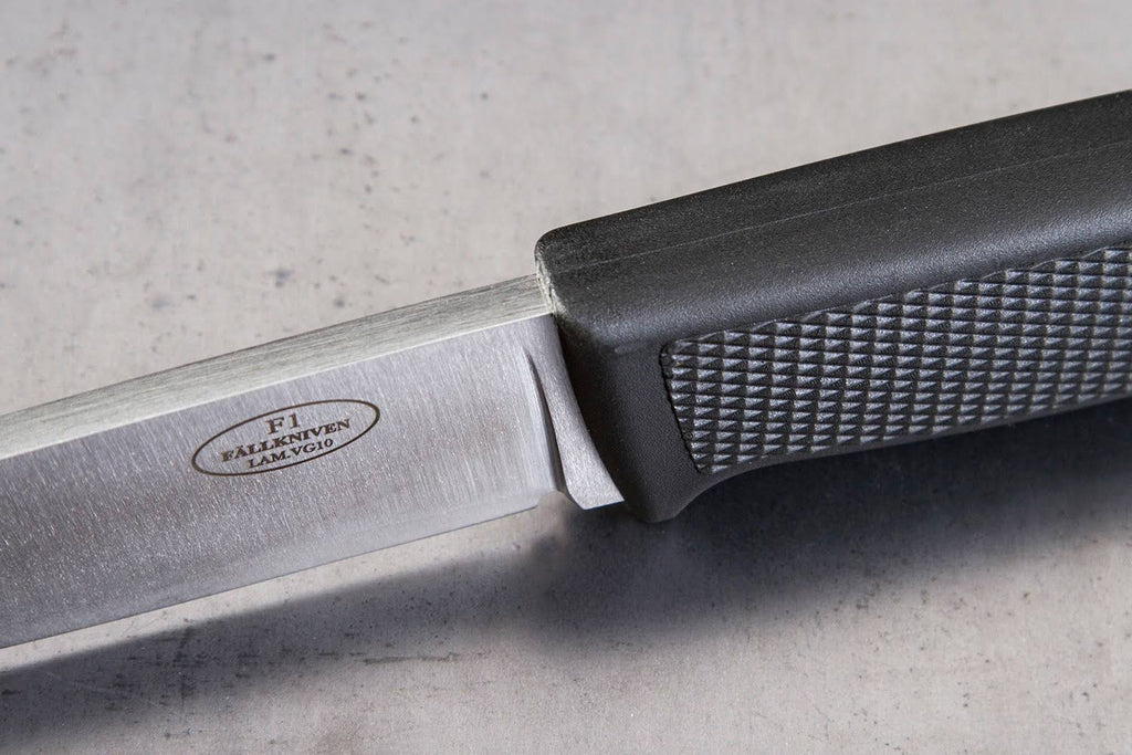 Fixed Blade Knife 3.8 in with Sheath G25544