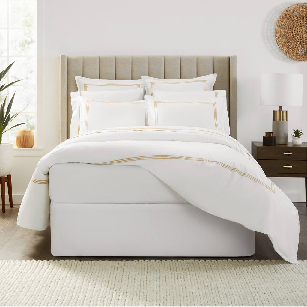 Bed Wrap (White, Queen) E26515