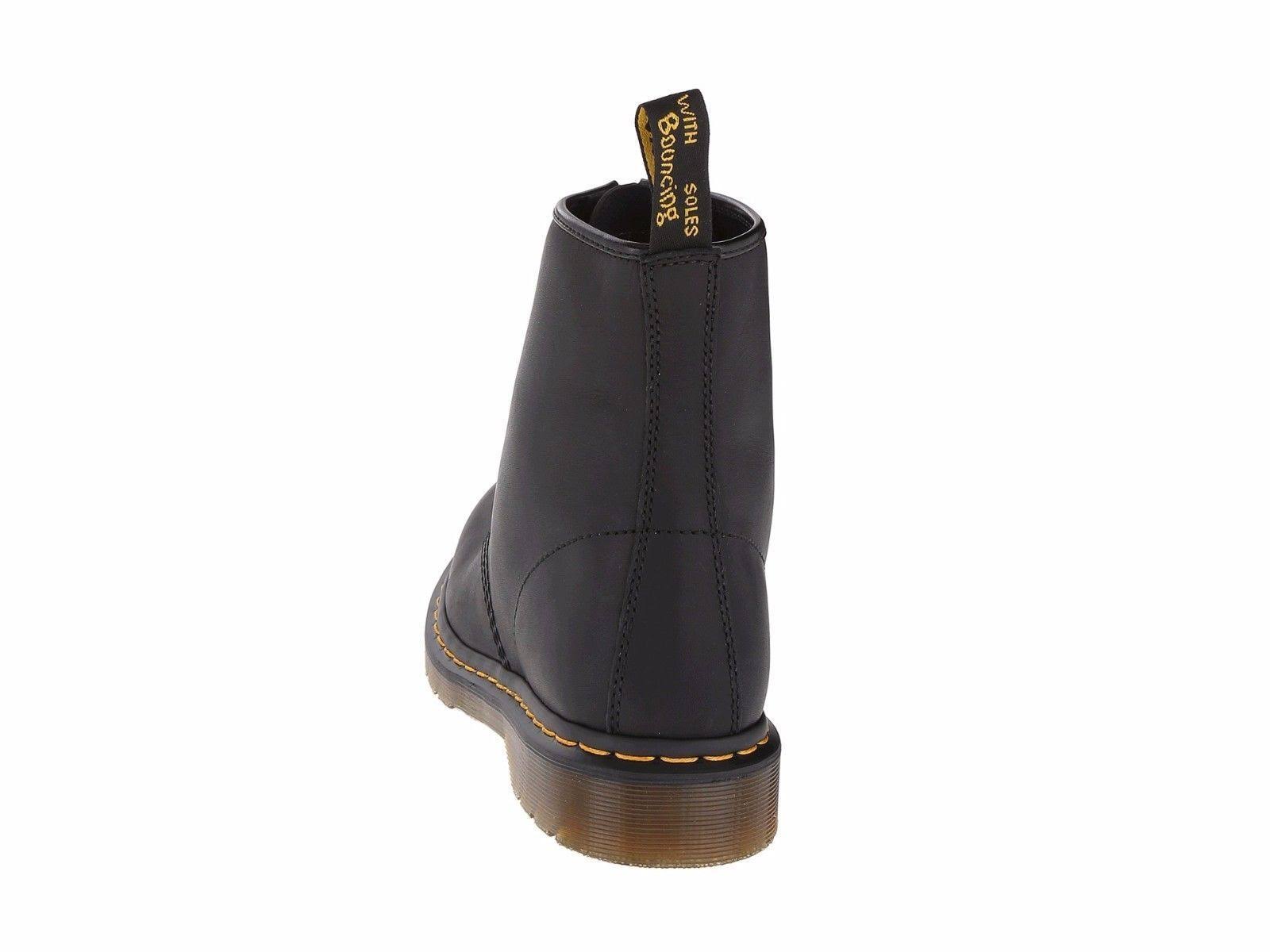 Greasy Black Leather Boot Y847