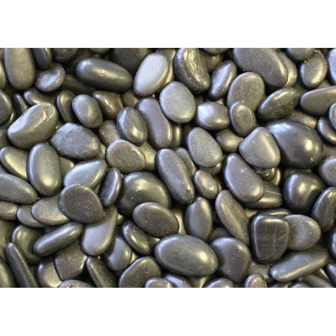 Polished Black Gravel for Pets E716