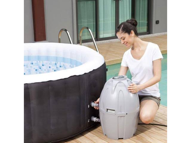 Inflatable Hot Tub Spa with Chlorine Sanitizer Kit Q799