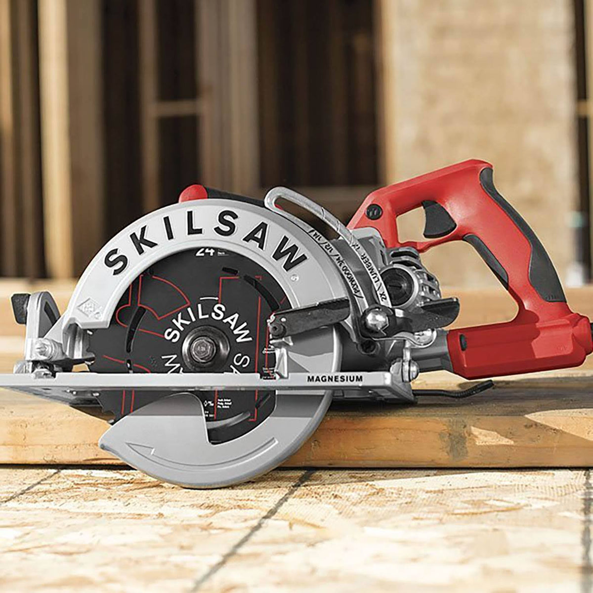 15-Amp Worm Drive Corded Circular Saw R922
