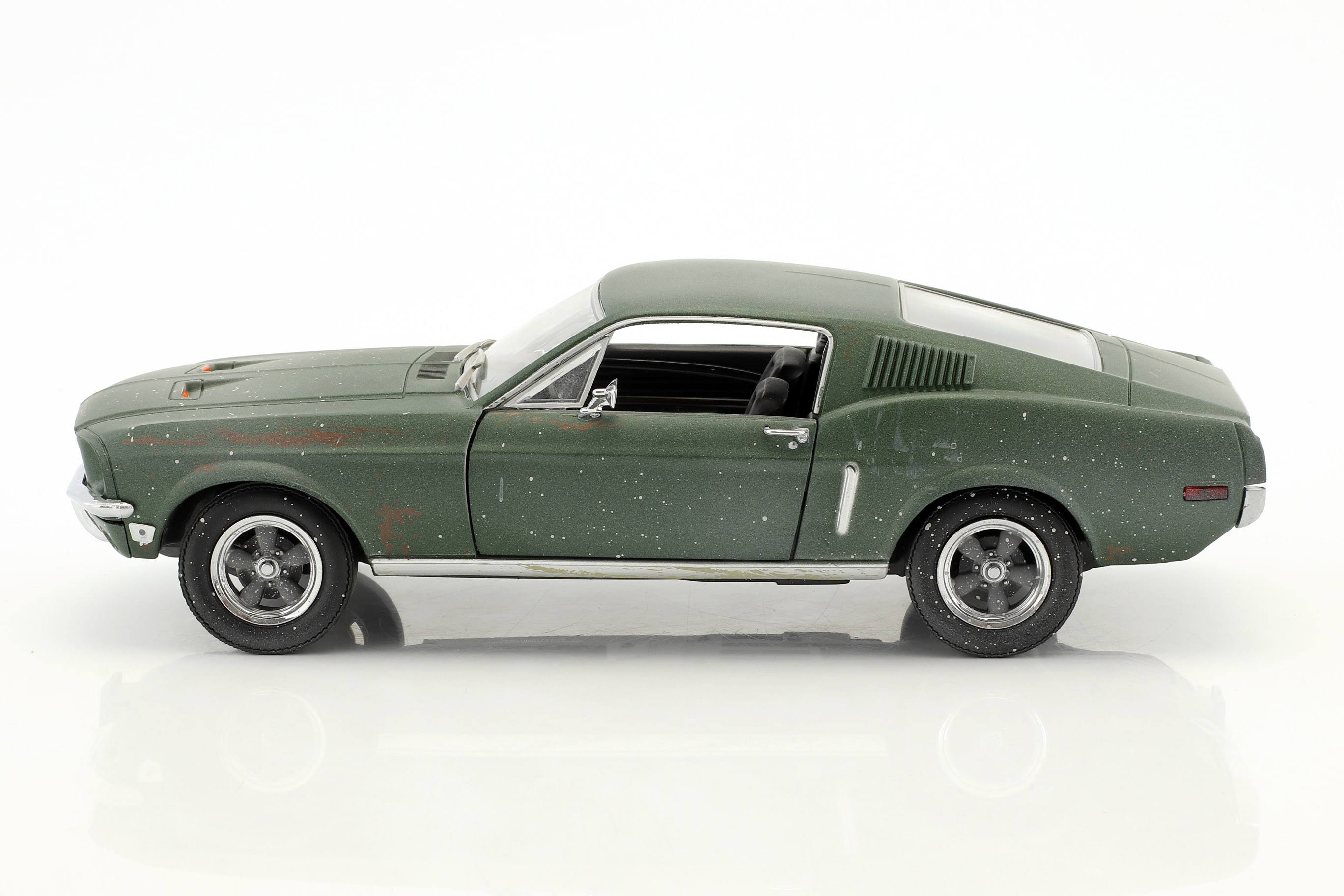 1968 Ford Mustang GT Fastback 1/24 Diecast Model Y4898