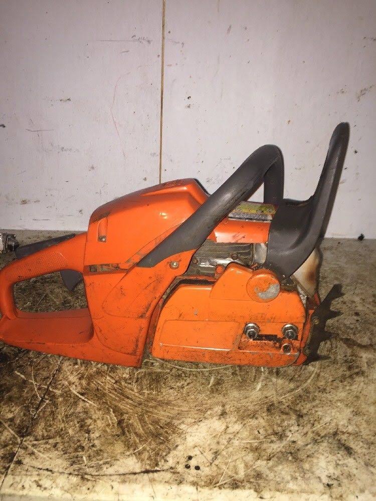 20x22 2-Cycle Gas Chainsaw E4954