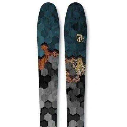Skis 184cm B8451