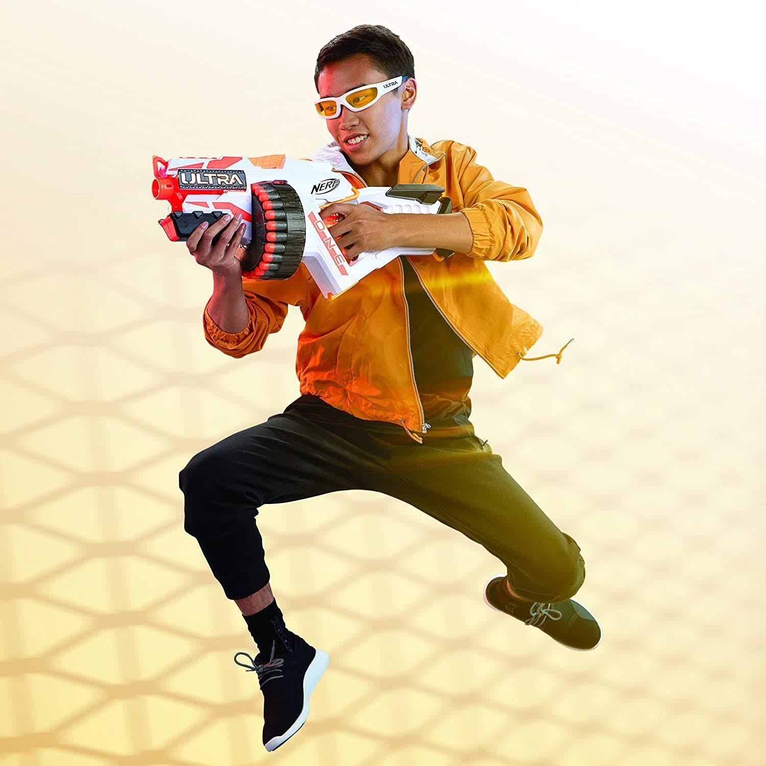 Motorized Blaster with 25 Darts A615