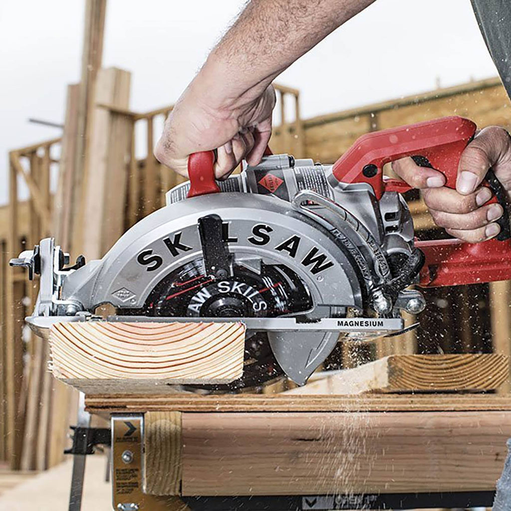 15-Amp Worm Drive Corded Circular Saw R922