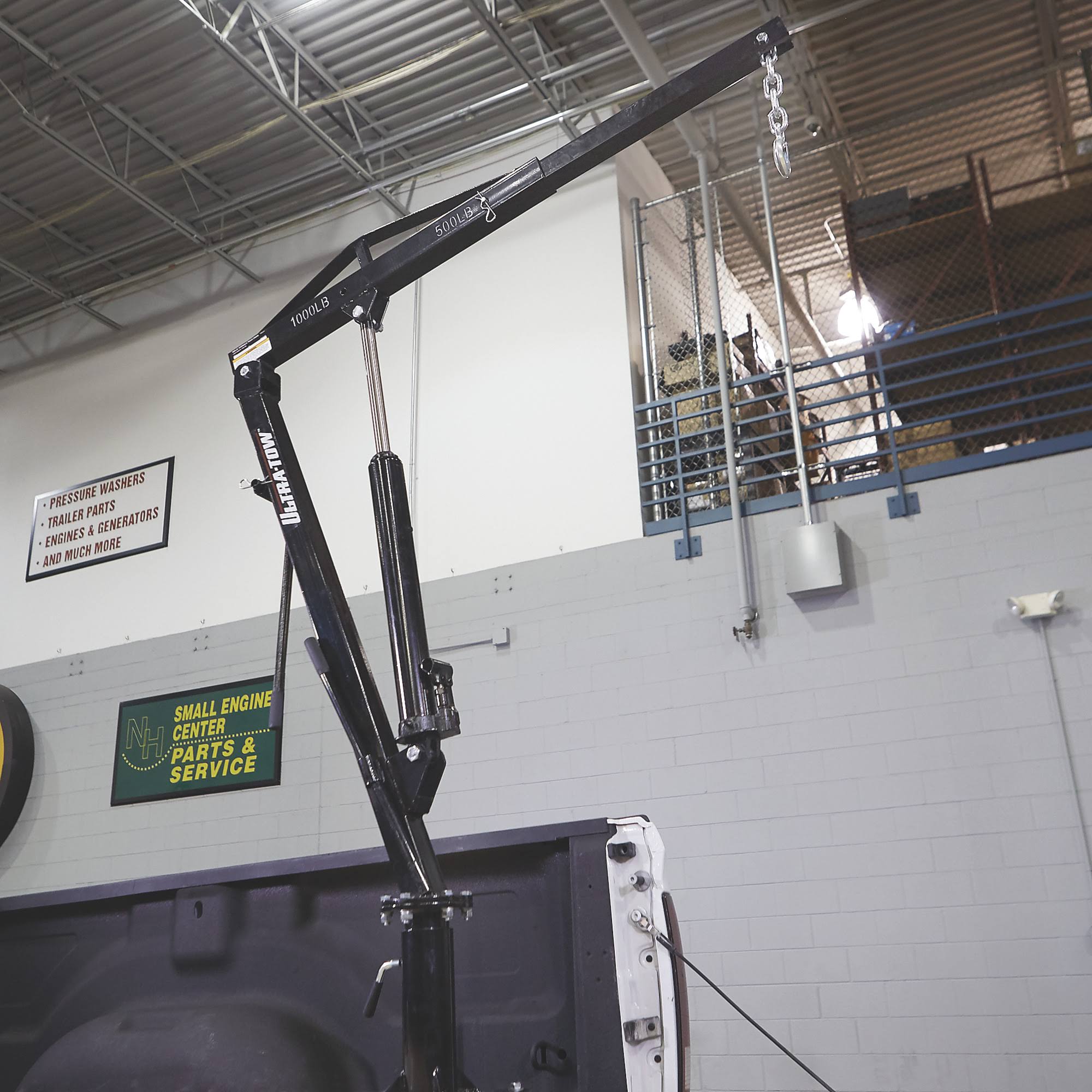 Hydraulic Pickup Truck Crane, 1000-Lb Capacity X861