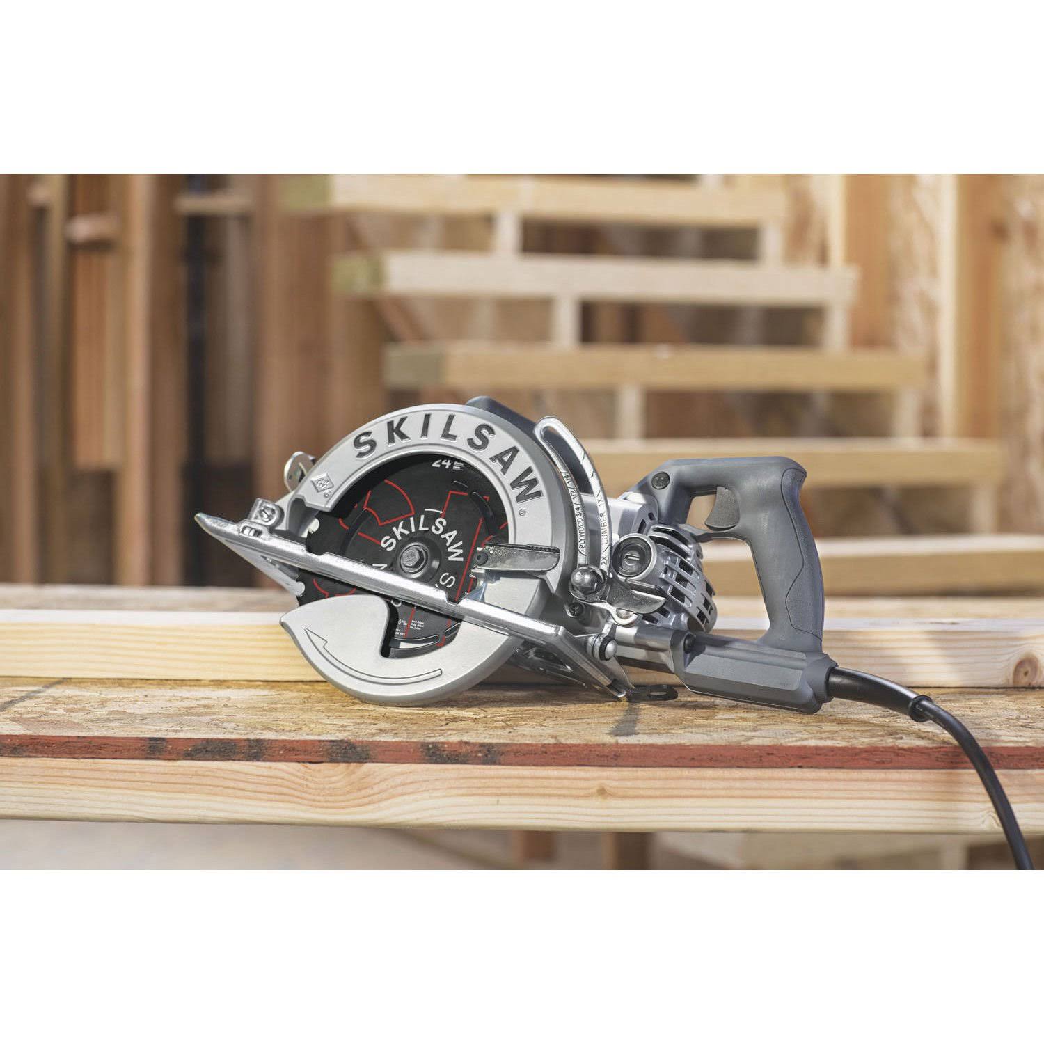 7-1/4x22 Worm Drive Circular Saw Q853249