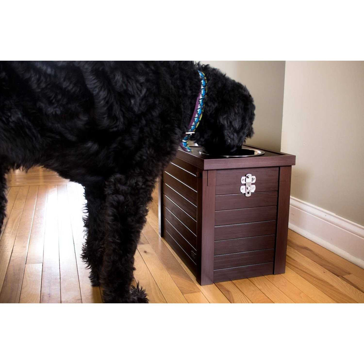 Pet Diner with Storage B11483