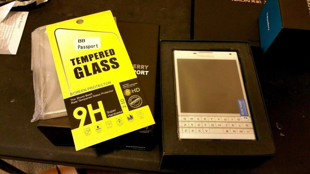 Factory Unlocked Smartphone - White R355053