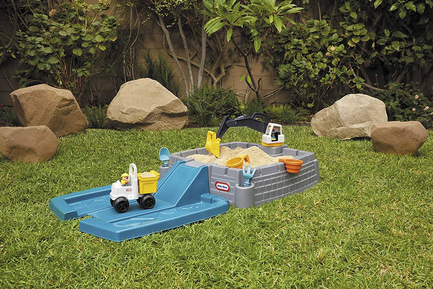 Excavator Sandbox for Kids with Lid and Play Sand Accessories R249064