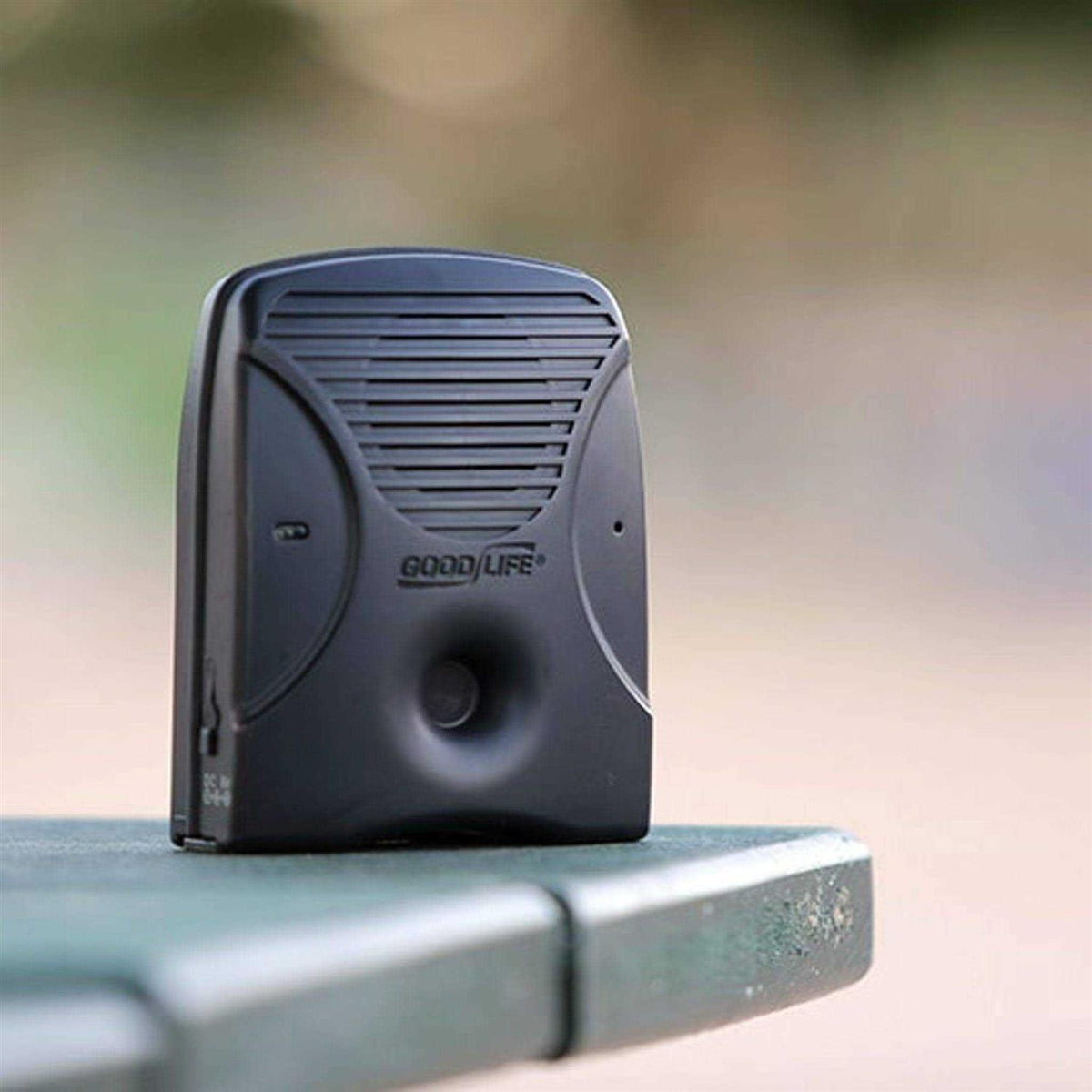 Dog Silencer Max Stops Barking up to 300 ft. Away C50890